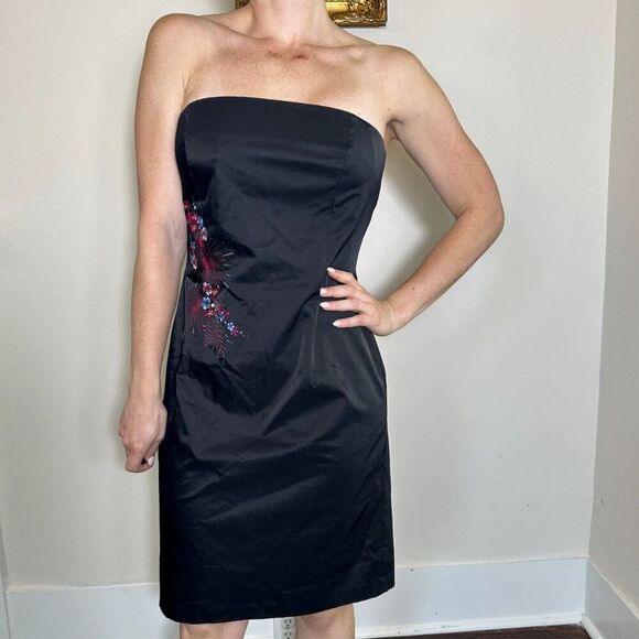 Express Strapless Black Floral Detail Mini Dress Size 12 - Picture 1 of 10